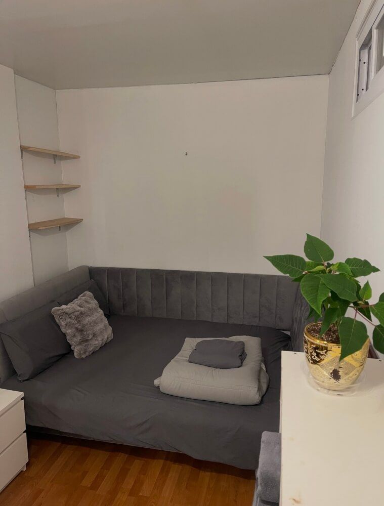 Huge Room: Lower East Side NYC