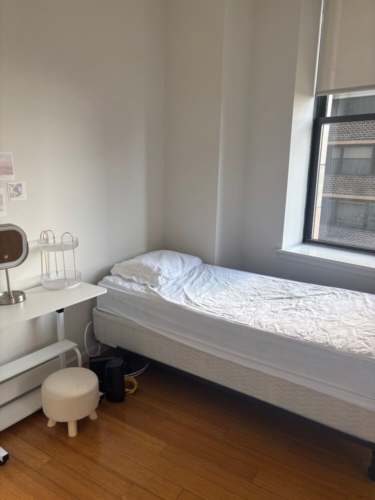 Room in FiDi
