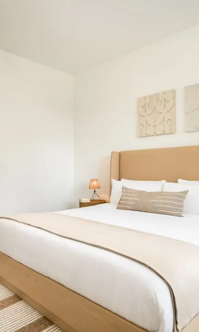 1 Bedroom Executive Suite w/ Balcony