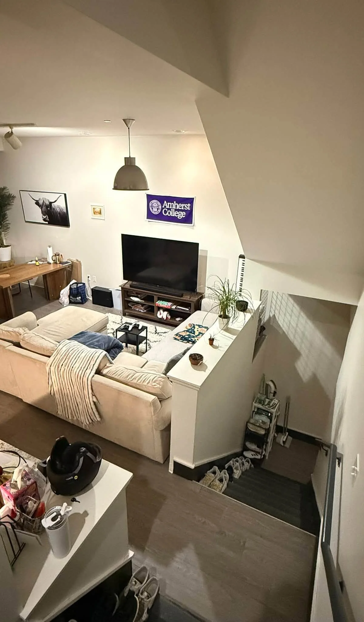 Room in 2-Floor, 2BR 1BA Apartment in South End