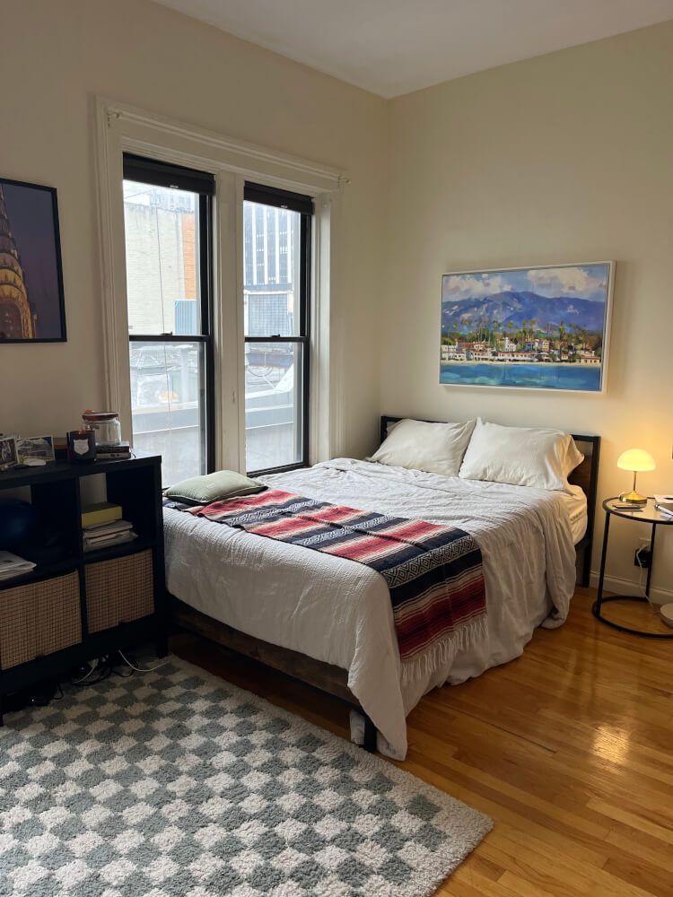 Large room in Gramercy w/ high ceilings