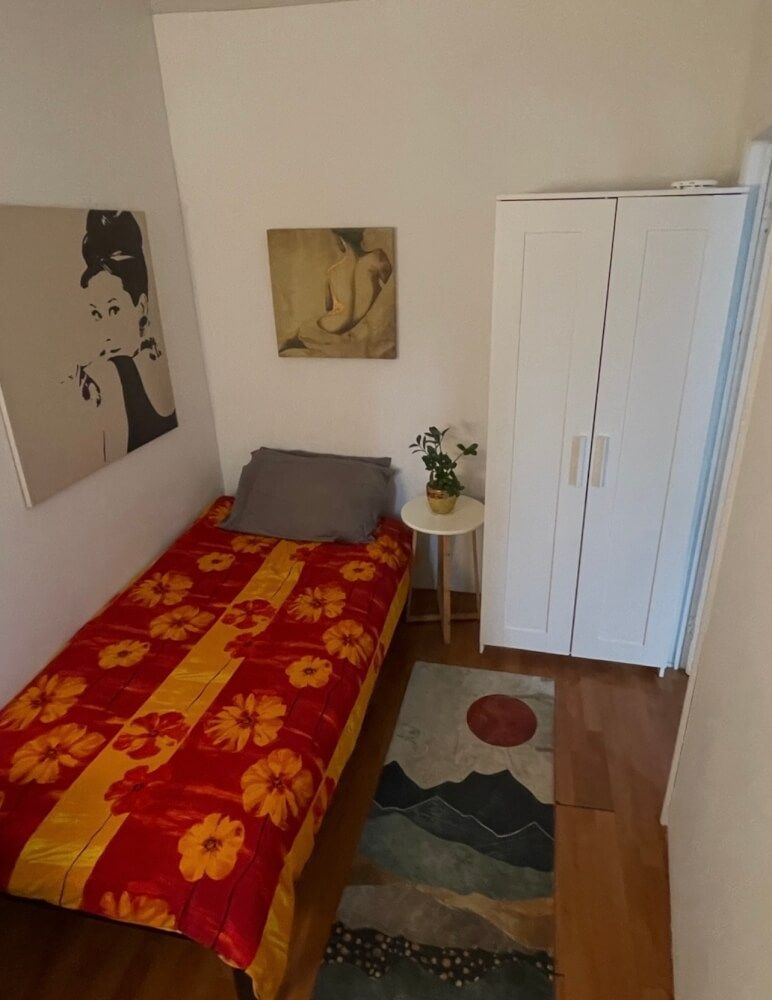 Sunny Room in Prime LES Location
