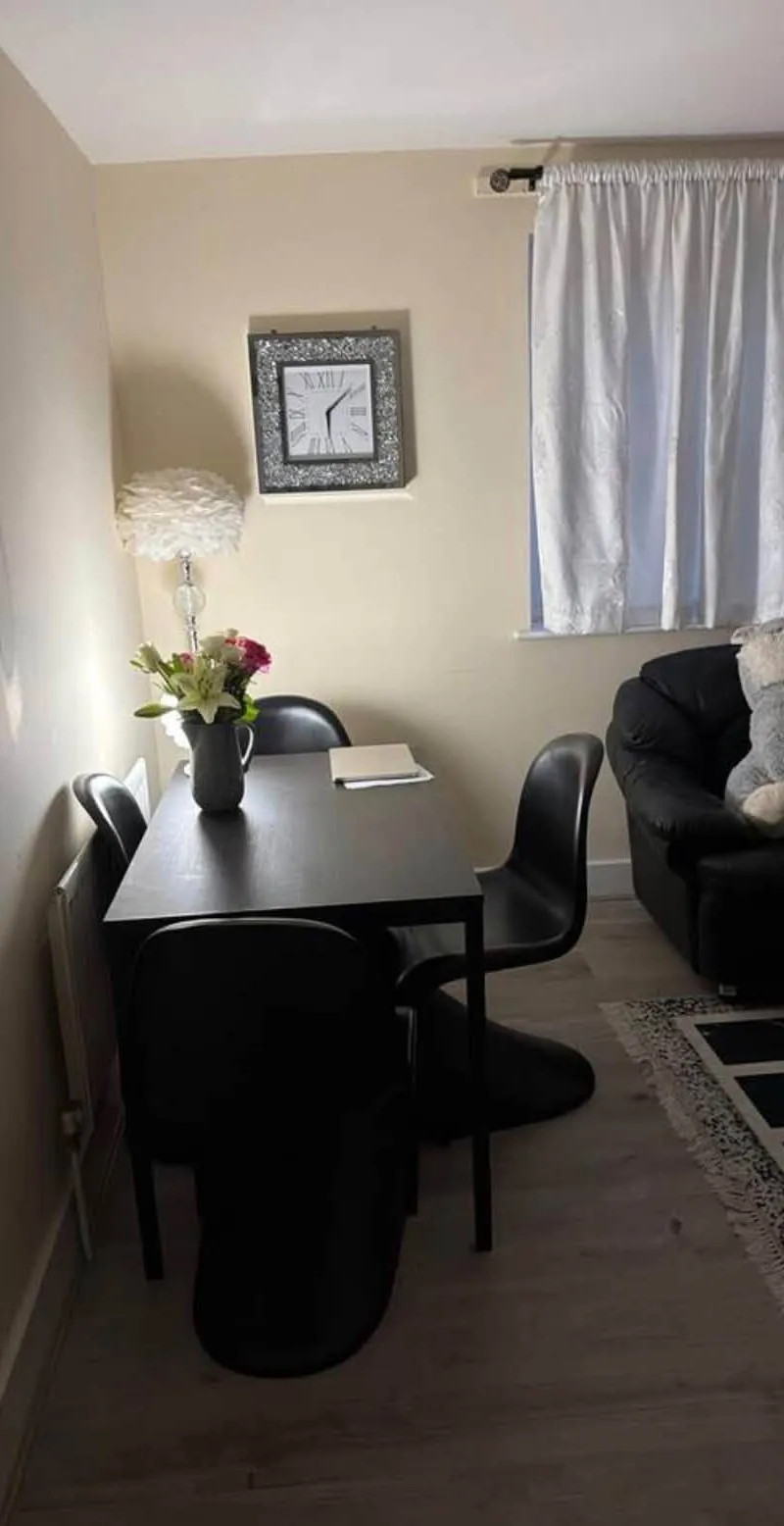 Furnished Room near Neasden Station
