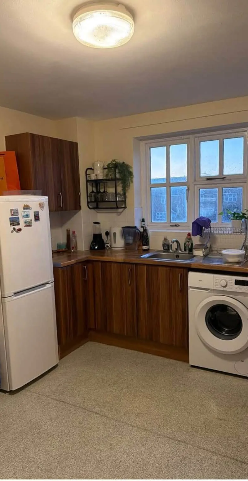 Furnished Room near Neasden Station