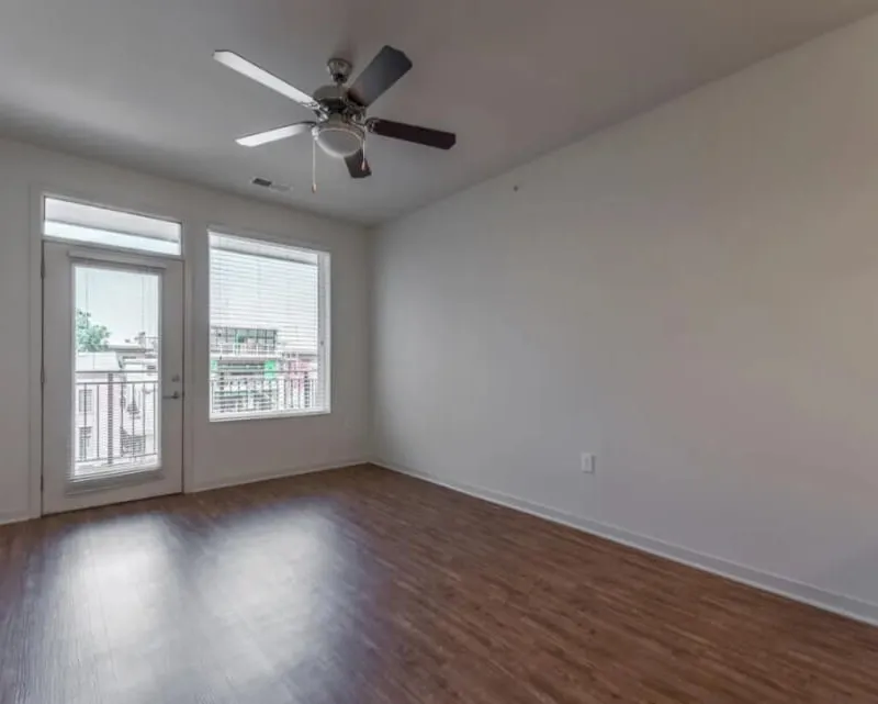 Modern 1B1B at Avenue Near UC | Private Balcony | Furnished