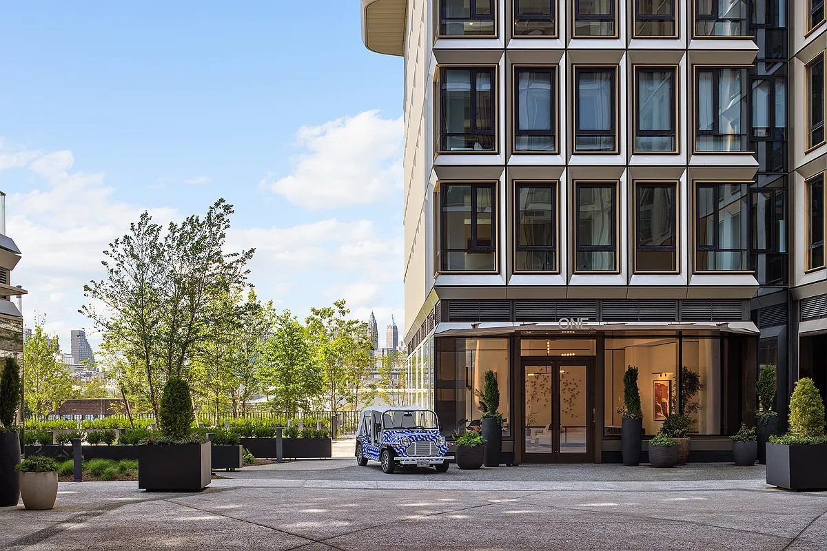 Two Williamsburg Wharf Apartment