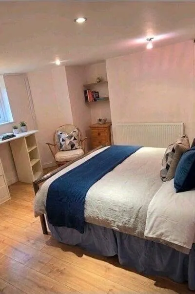 Entire Private 1-Bed Apartment in House at 11 Heaton Rd (M20 4PX) | ALL BILLS INCLUDED | Private Garden & Conservatory | Free Bi-Weekly Cleaning
