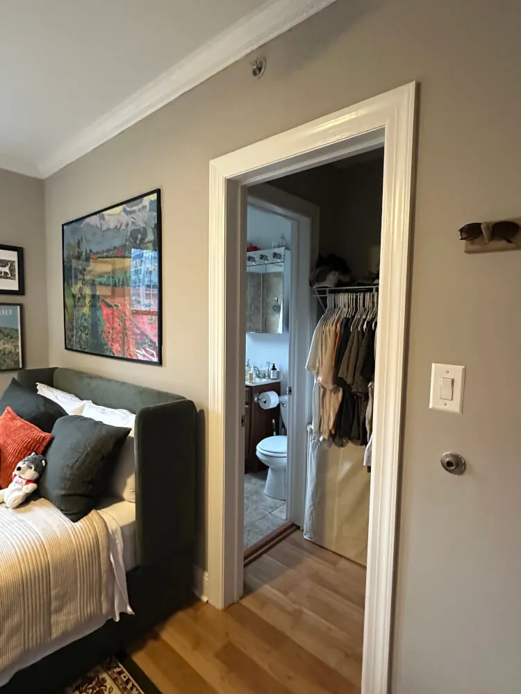 Gold Coast Studio, No Deposit, Fiber Included, Available Dec 1