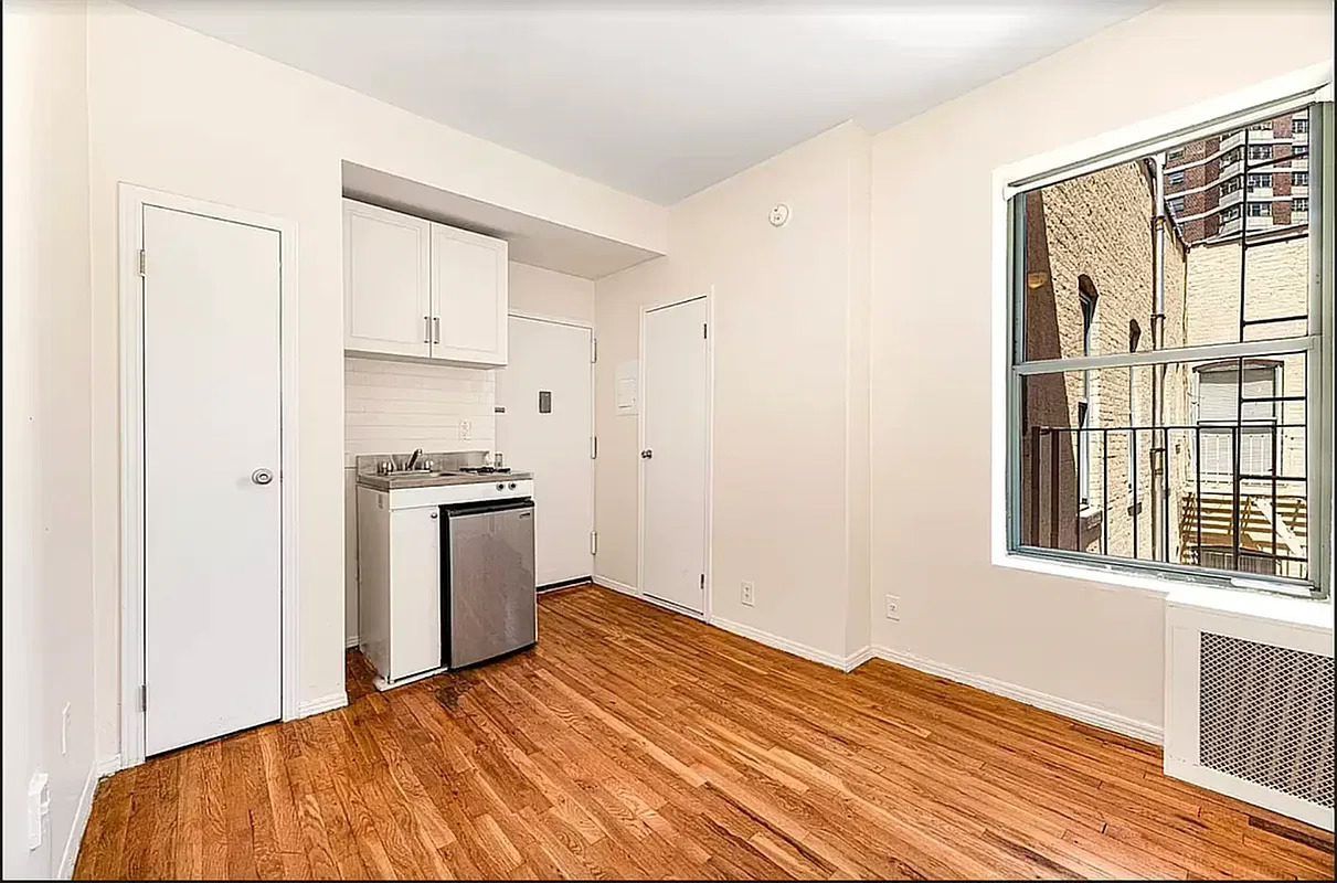 Studio Apartment in Upper West Side