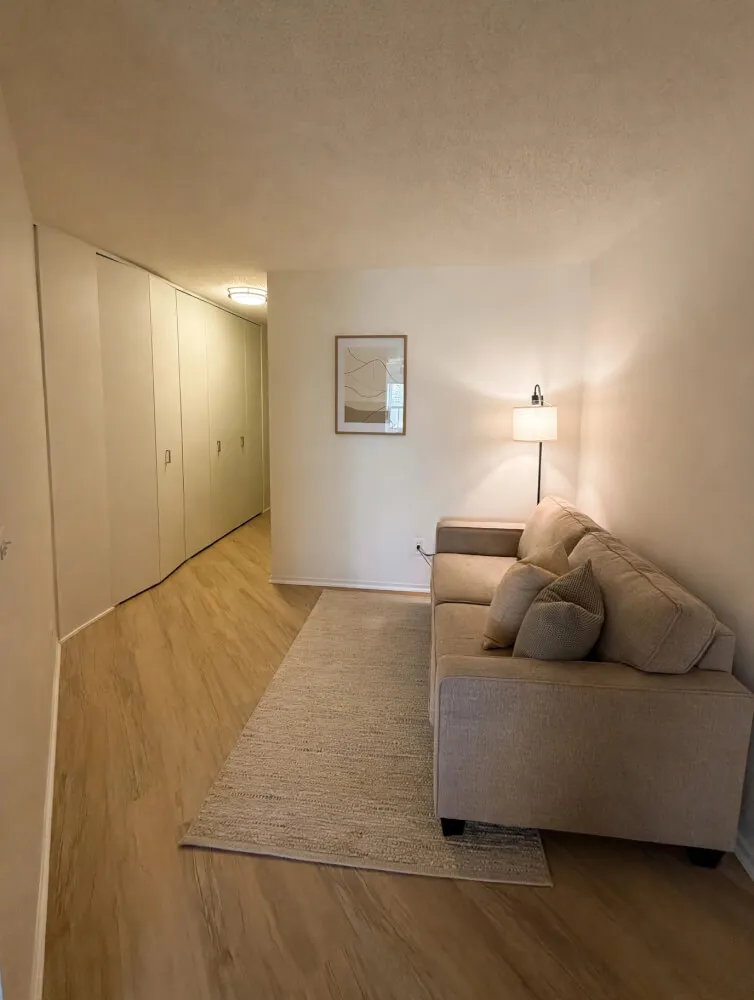High Floor Convertible Studio in River North