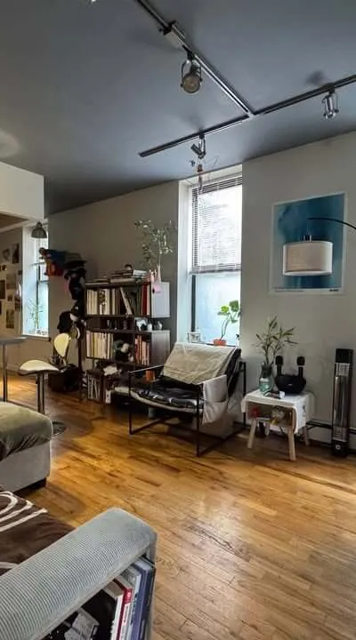 Spacious 1B1B apartment in the center of LIC - 7 mins to the Grand Central