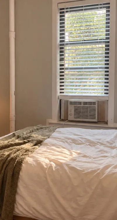 Room in 3BR1BA Apt 4 mins, 6 train 110 St Station