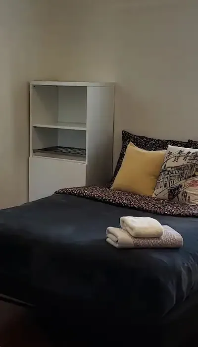 RWC 2 bedroom upstairs unit near Stanford