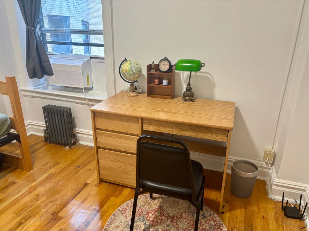 Winter Sublet — 1 Room in 2B1B