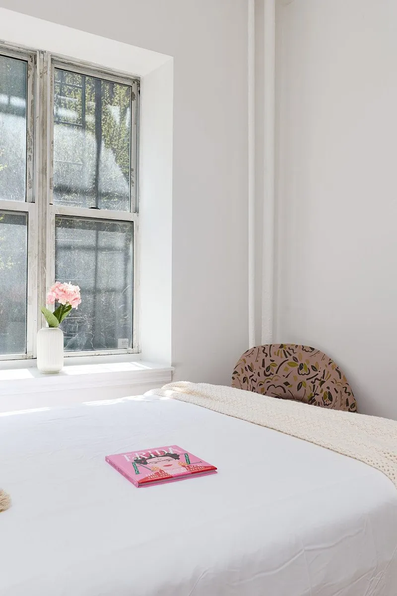 Furnished private room in Central Harlem apartment