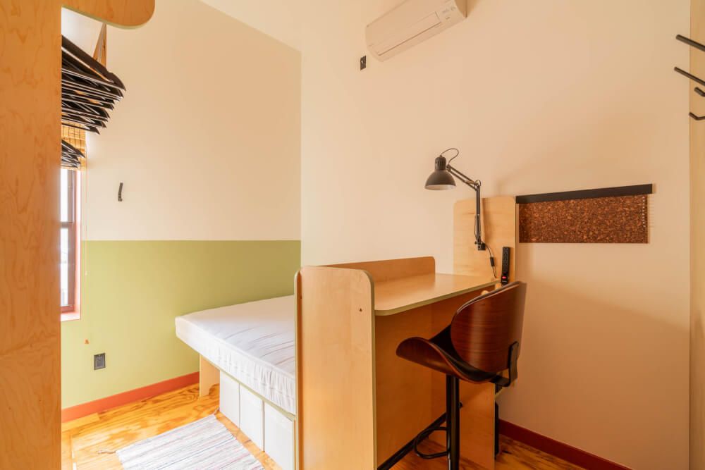 Beautiful Private Room in a Coliving House in Brooklyn ! McCarren 141