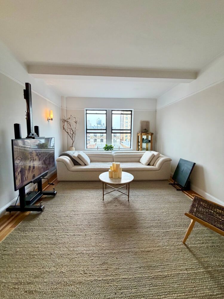 Sublet Master bedroom in a 2 bedroom apartment