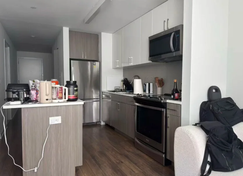 High-Floor Luxury Apartment at 235 Grand | Great Views | Lease Takeover