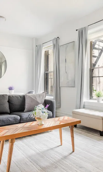 Beautiful, all inclusive 1 bedroom on tree lined Waverly Place