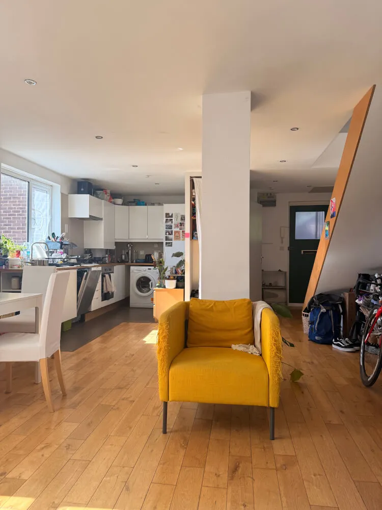 Bright & cozy room in a modern duplex in Bethnal Green