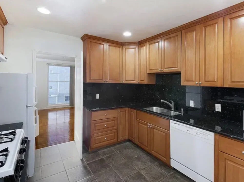 Furnished Private Room in Inner Richmond Apartment