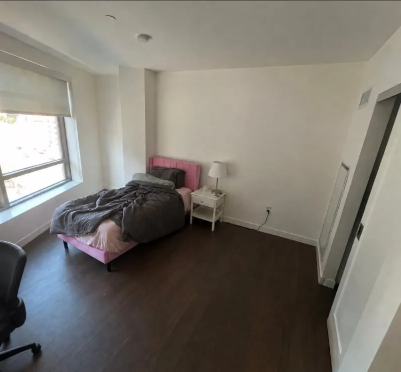 Modern One Bedroom with Private Bathroom at Bower Boston, Fenway