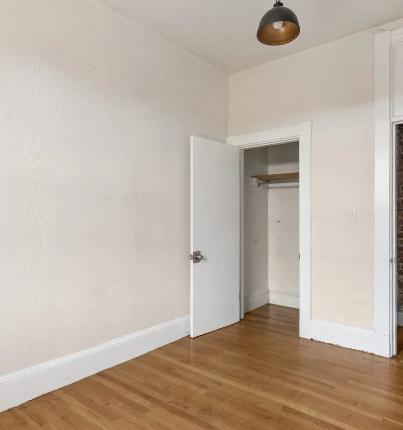 Private room in Allston