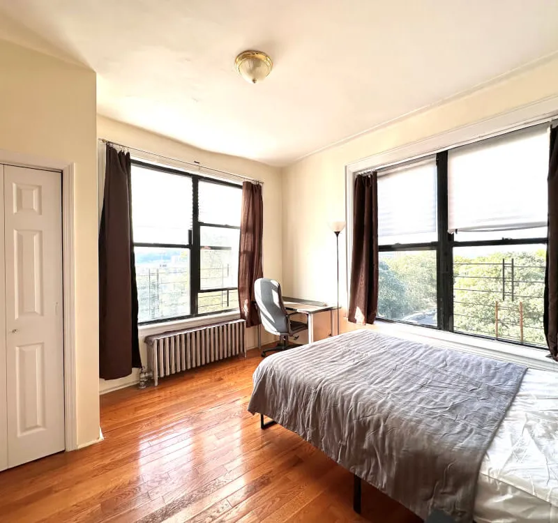 Hudson River View room