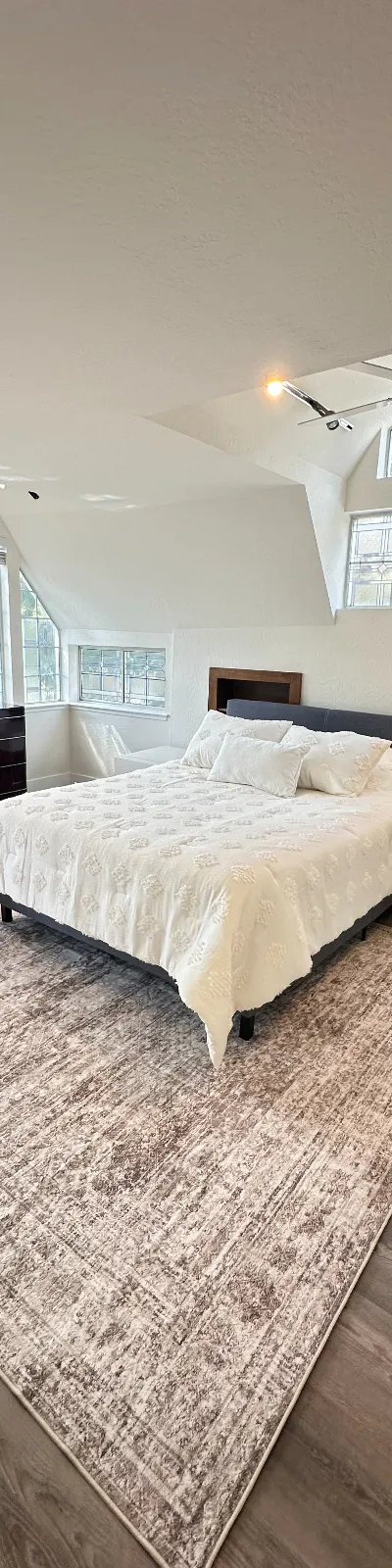 Modern 3-Bedroom Apartment