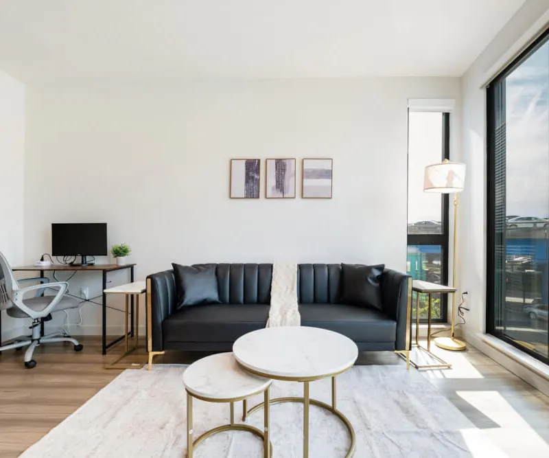 Premium 1-bedroom apartment with Gym & Work Desk