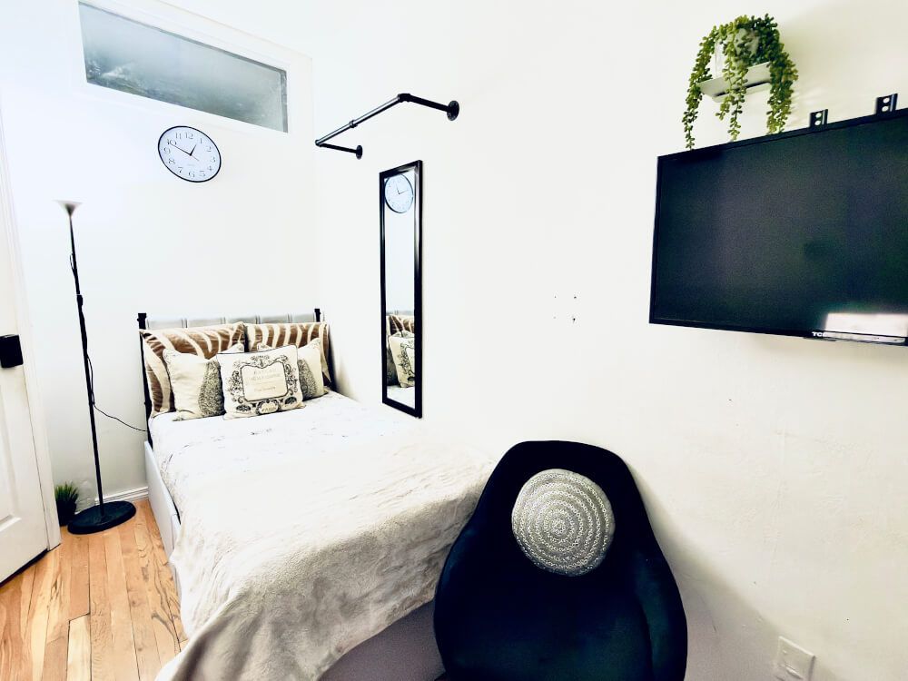 Room 1 In UES - Manhattan