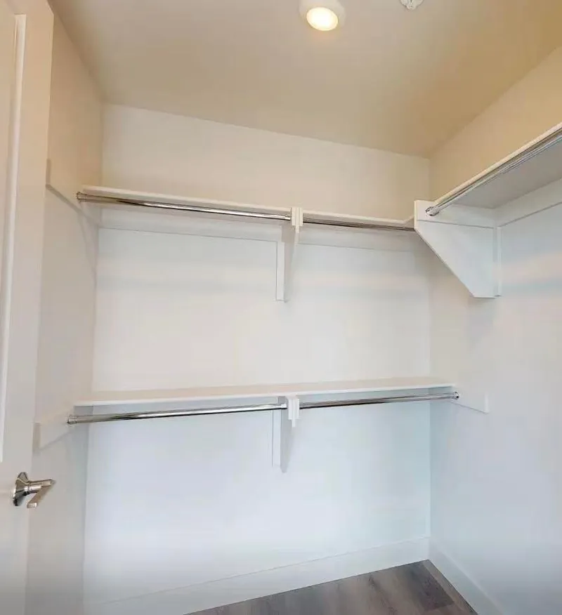Furnished Shared Apartment in DTLA | Private Bathroom & Parking Space