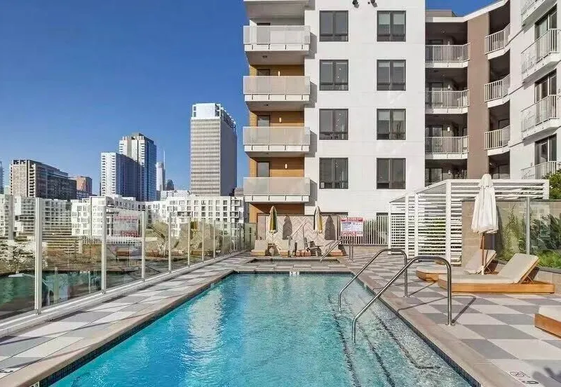 Furnished Shared Apartment in DTLA | Private Bathroom & Parking Space