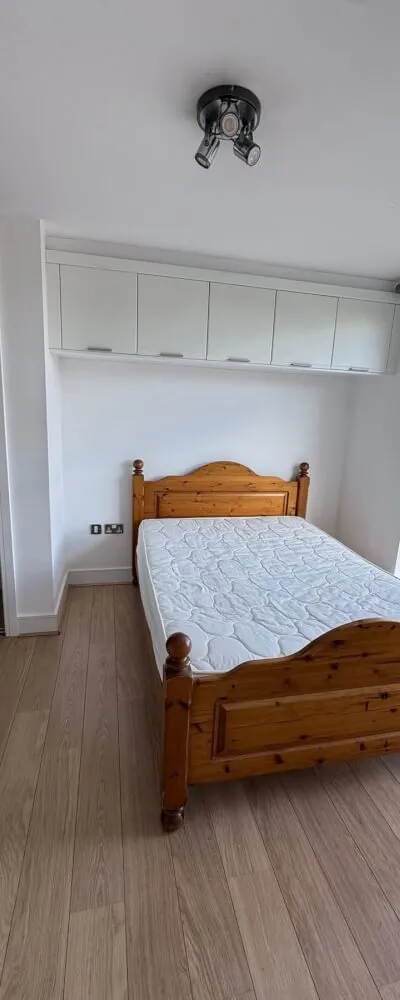 Modern En-suite Room in Wandsworth Flat