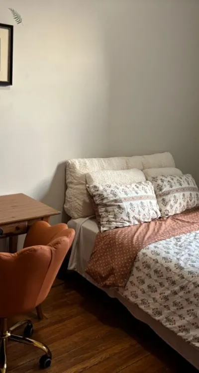 Cozy Bedroom in Washington Heights