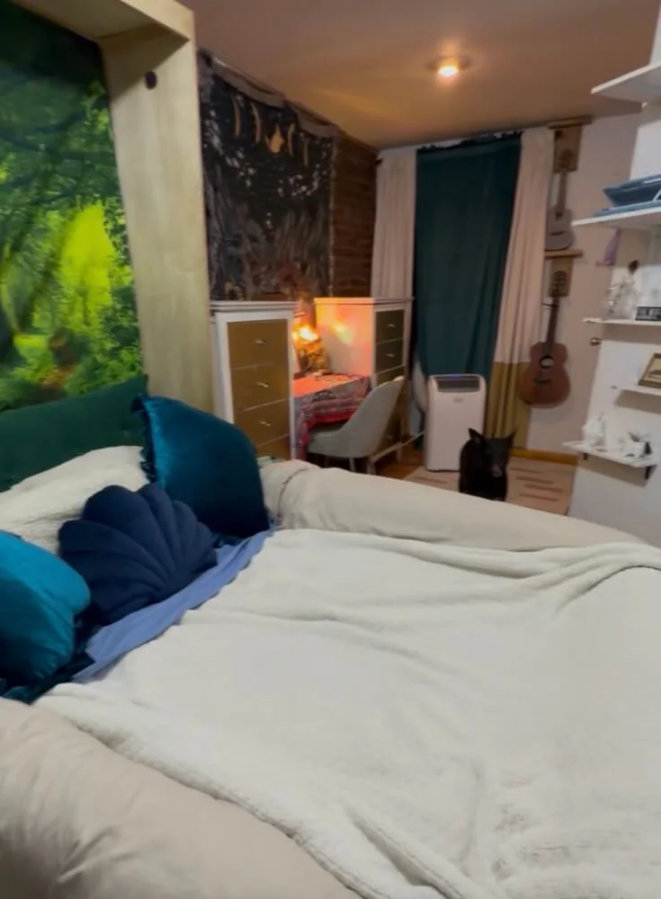 Crowne Heights Live/Work Oasis - Bedroom 1