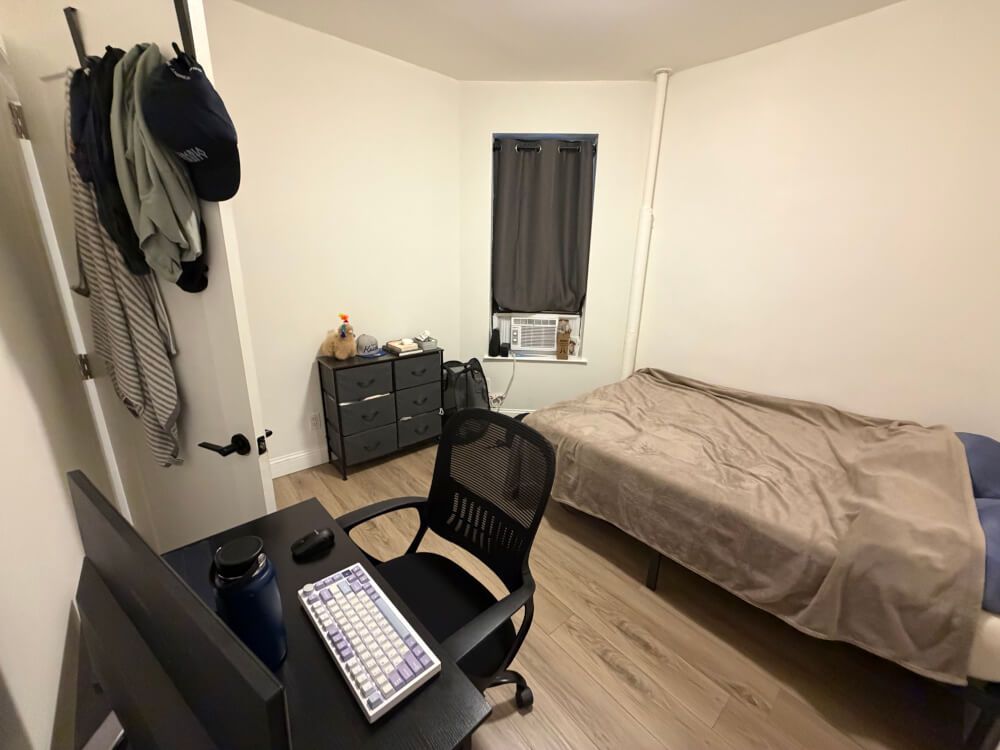 Room in Upper West Side