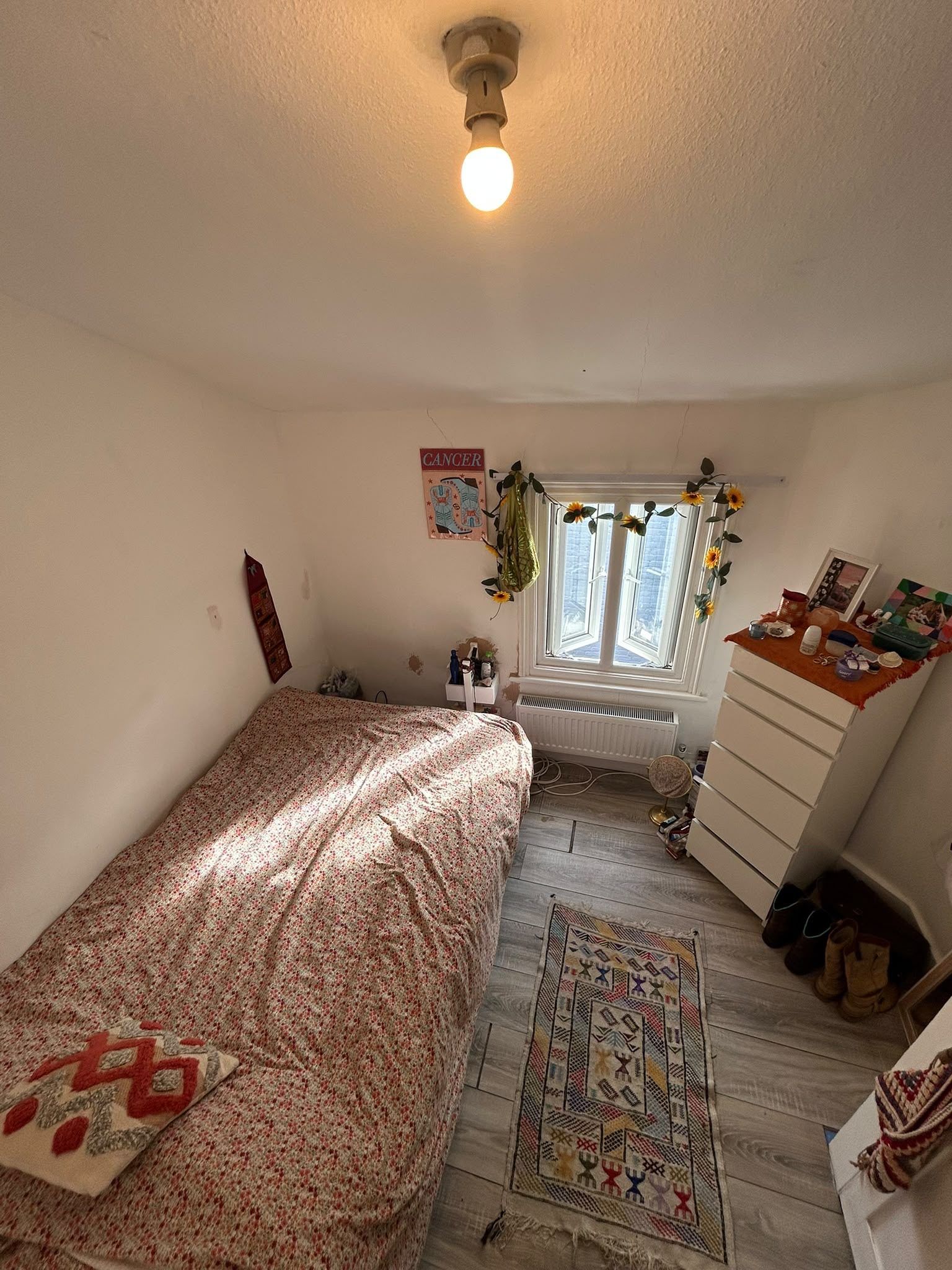 Private room in Victorian house in Herne Hill