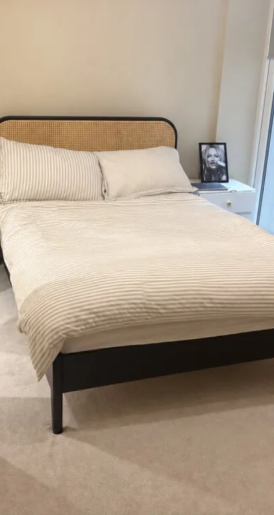 Cosy en suit bedroom in Fullham flat
