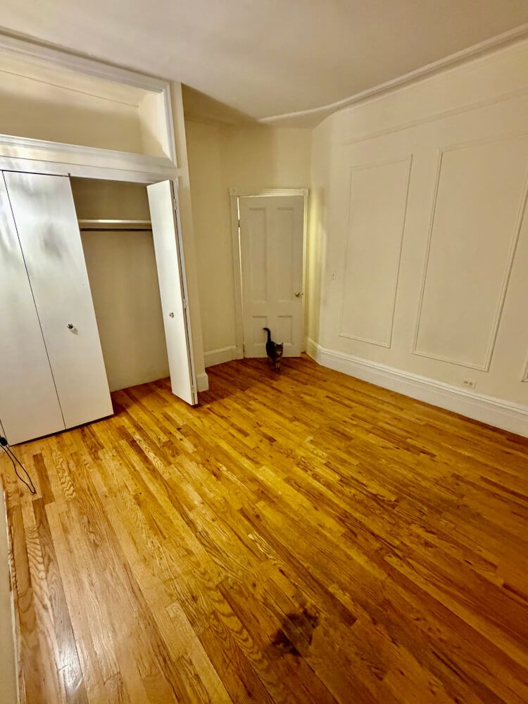 Oversized UES Bedroom — Utilities + WiFi Included