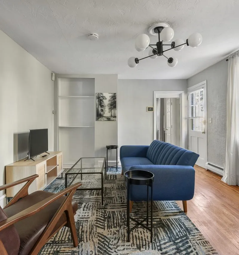 Private room in Chestnut Hill