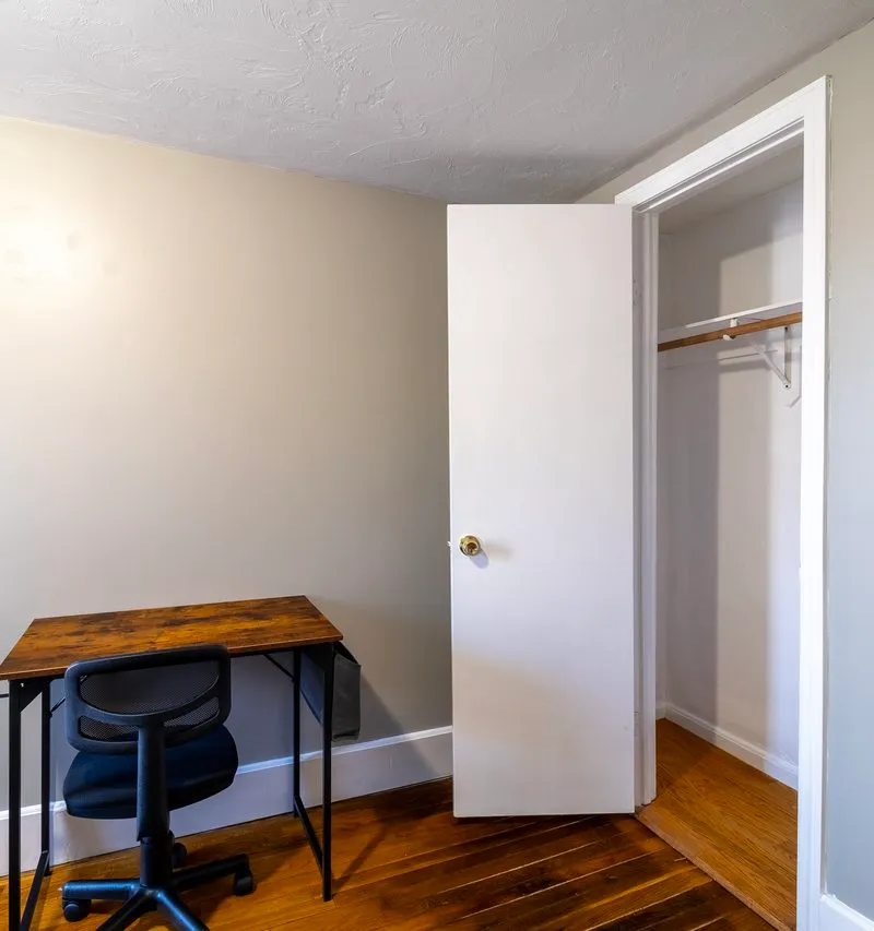 Private room in Newton Corner
