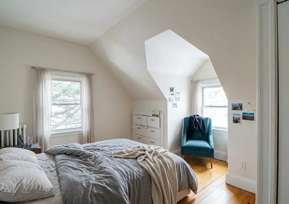Private room in Oak Square