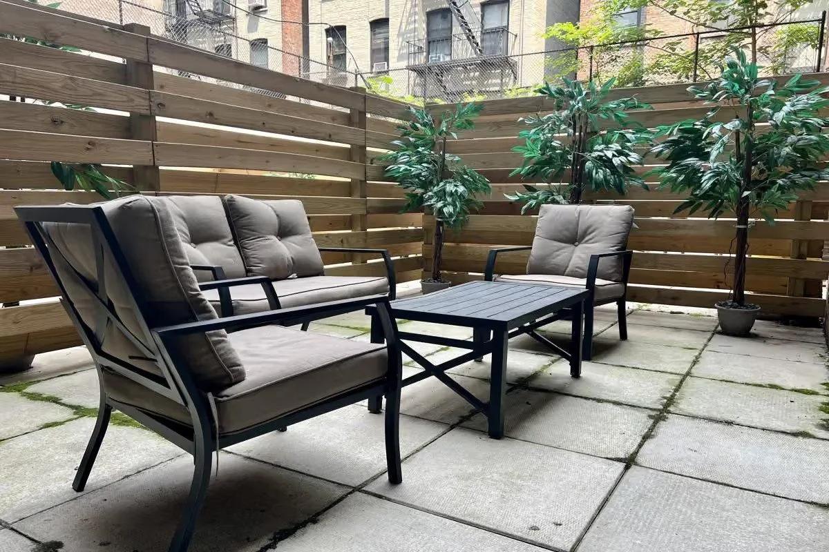 Stylish and modern 2 bedroom (or flex 3) apartment in a new development building the heart of Upper West Side !!