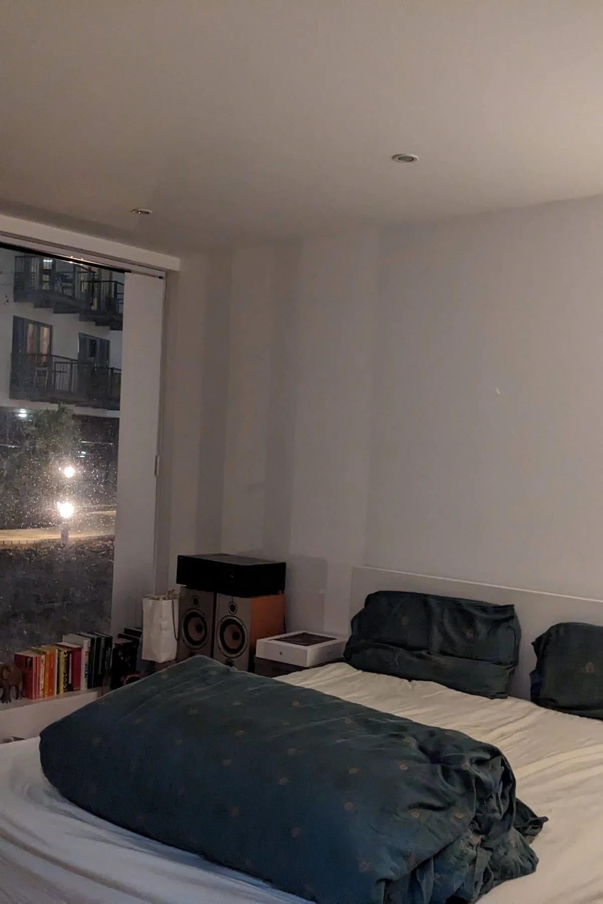 [Sublet] Hackney Wick Canal | Flat or Room + Kayak