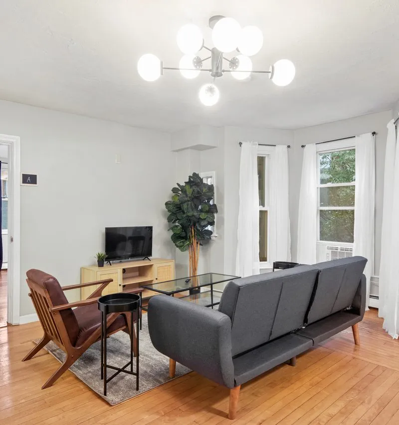Private room in Chestnut Hill
