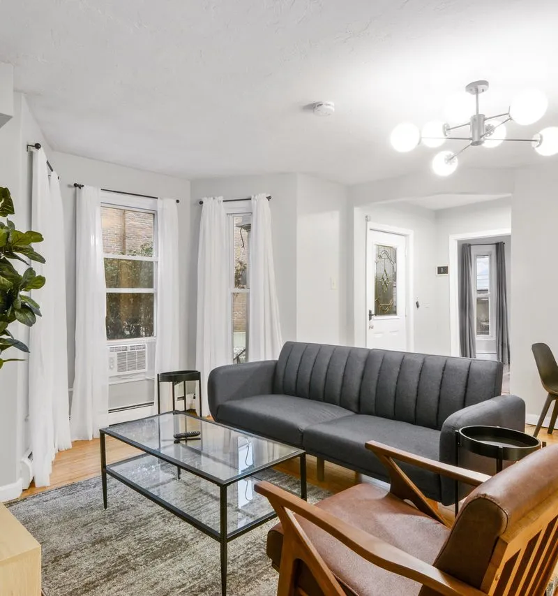 Private room in Chestnut Hill