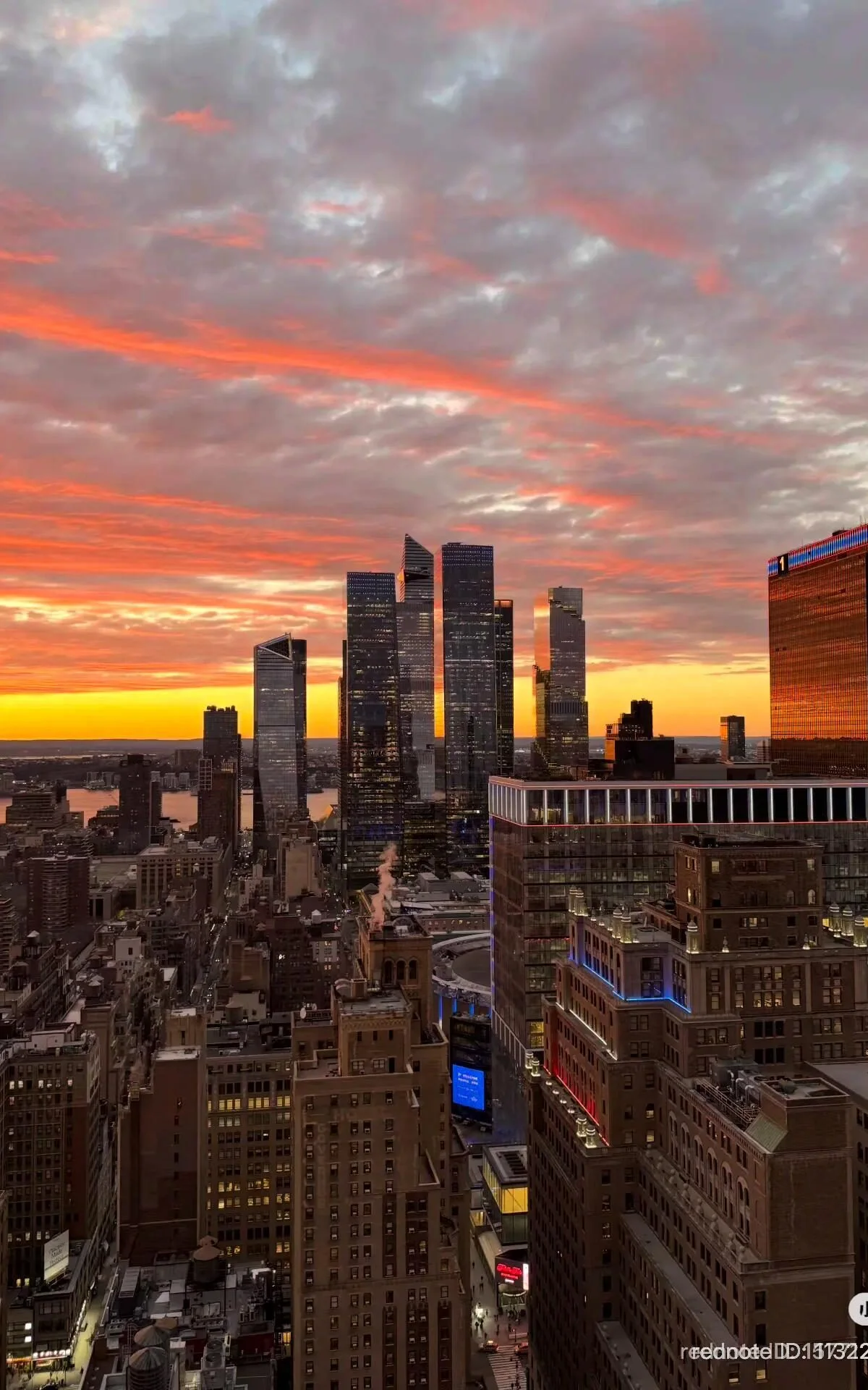 Private Room in EOS Midtown Manhattan | Lease Through July | Renewal Option