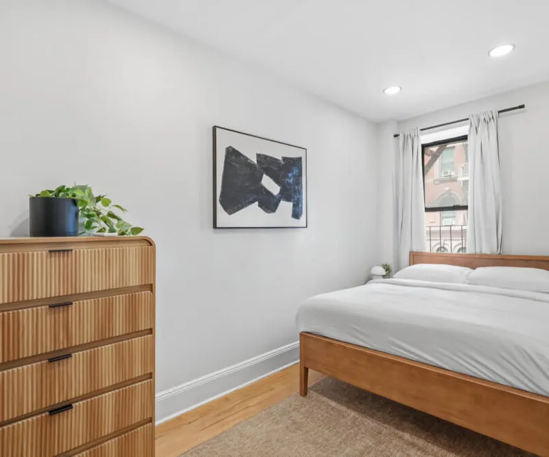 UES 1BR With Backyard