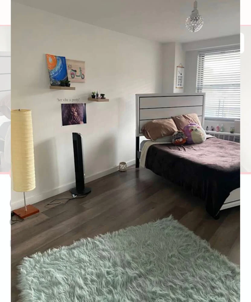 Room with private restroom in Forest Hills, Queens - Bedroom 2
